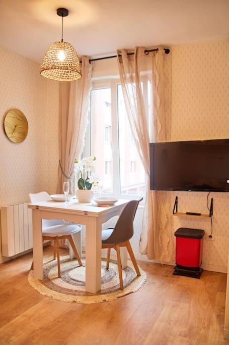 Studio Exotic - Proche Gare - Wifi - Netflix Amiens Bagian luar foto
